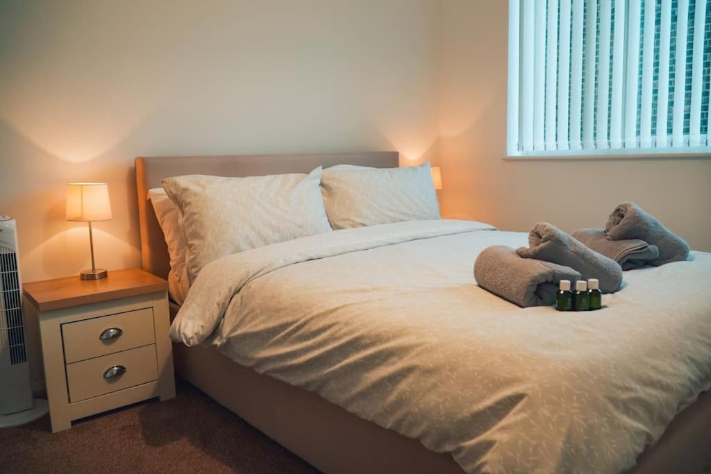 Modern 2 Bed Apartment Near City Centre Chelmsford Zewnętrze zdjęcie